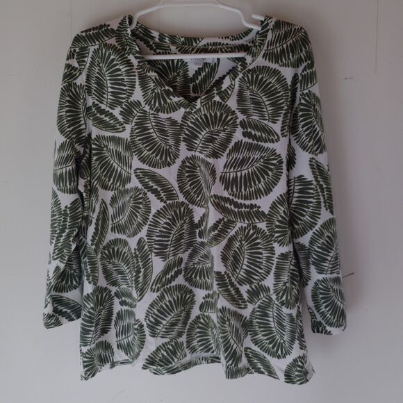 Chico’s Foliage 3/4 Sleeve Perfect Tee Top Sz 3 XL green Leaves - Picture 3 of 8
